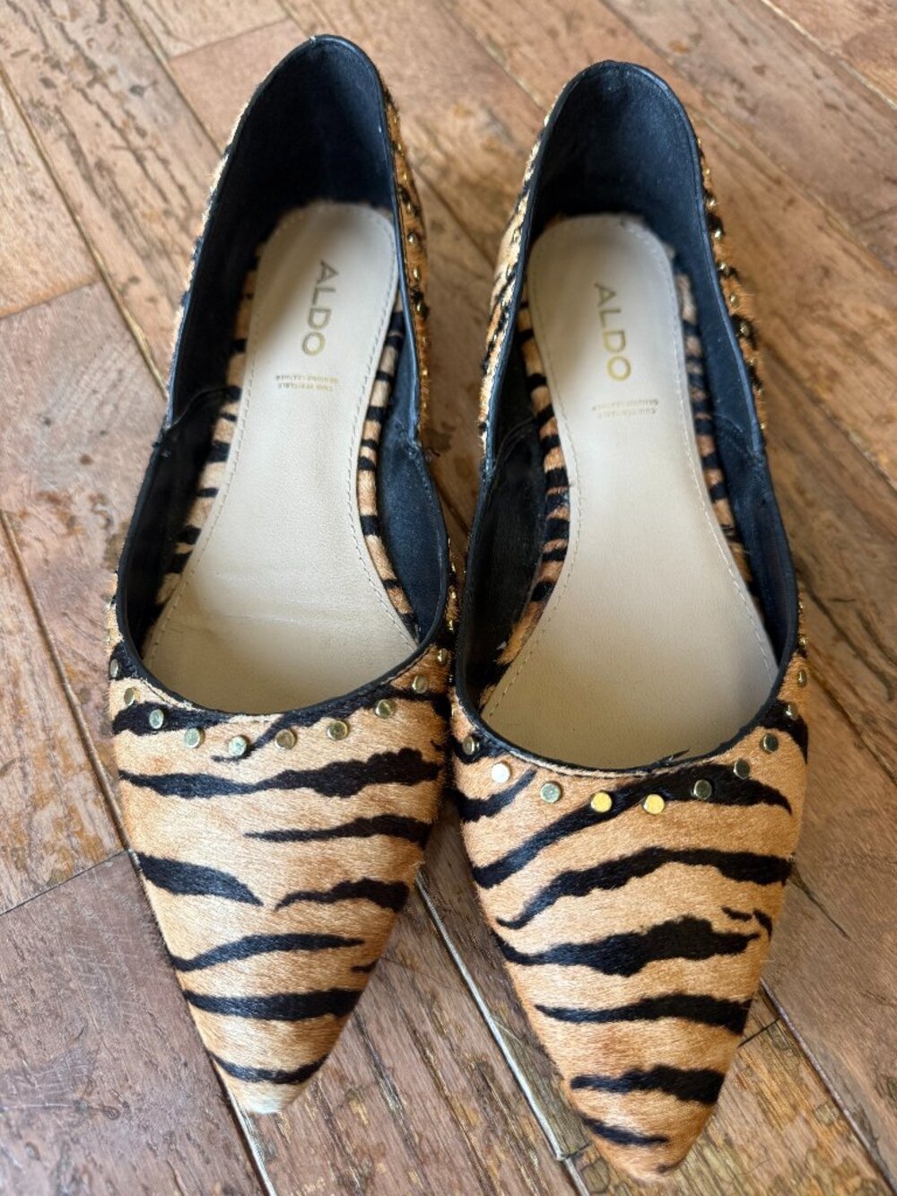 Chic ALDO tiger stripe pointed-toe flats i